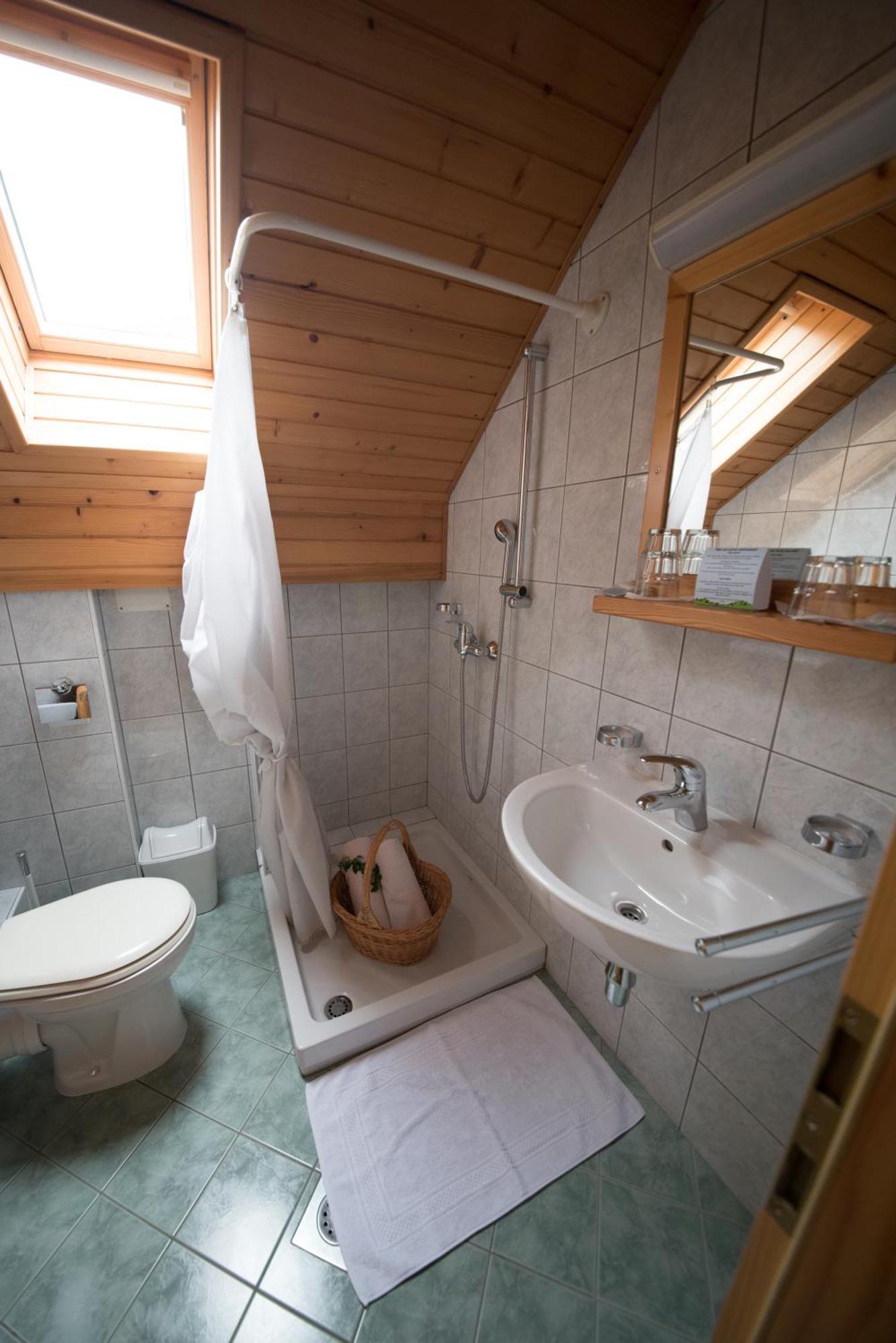 Tourist Farm Pr'Dovar Cerklje na Gorenjskem Luaran gambar